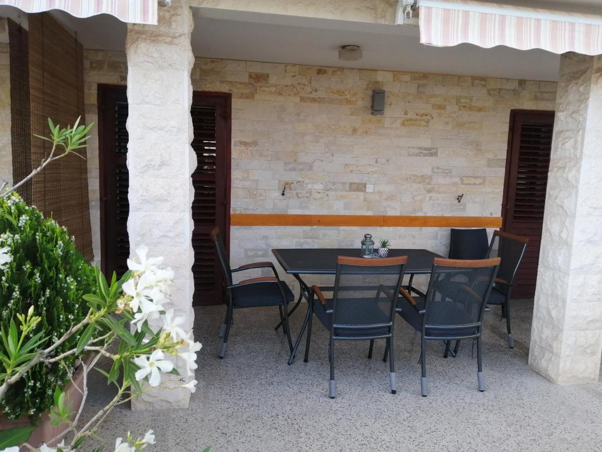 Stonewood Dalmacija Apartamento Primošten Exterior foto