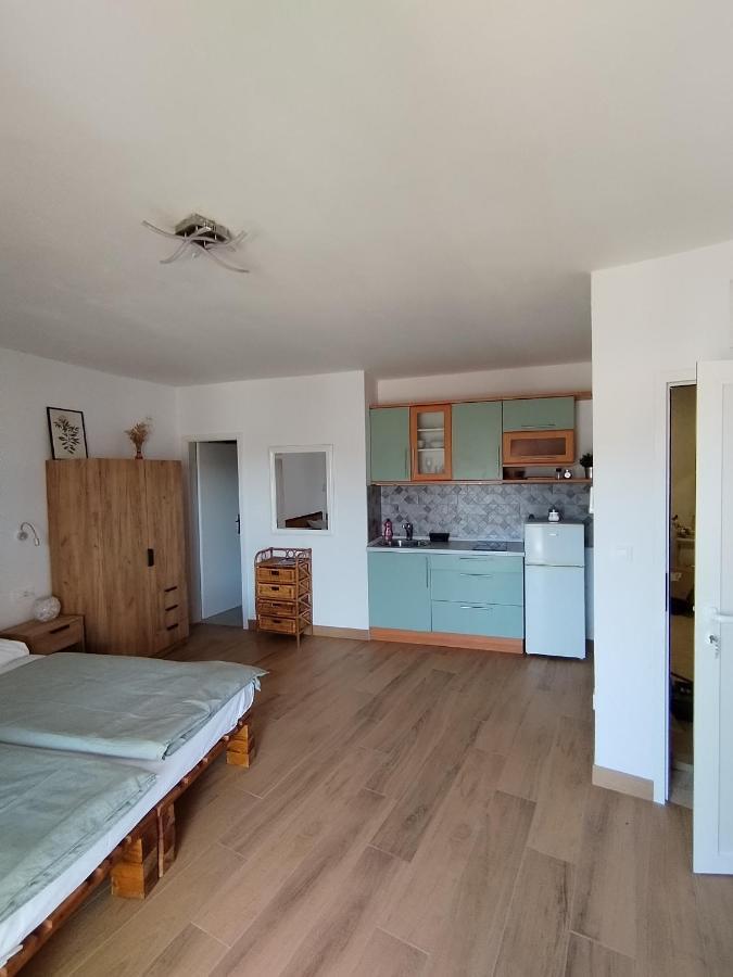 Stonewood Dalmacija Apartamento Primošten Exterior foto